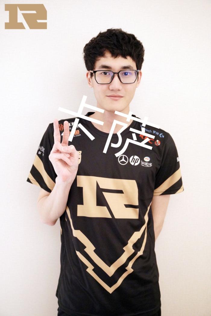 年的合同 年的合同